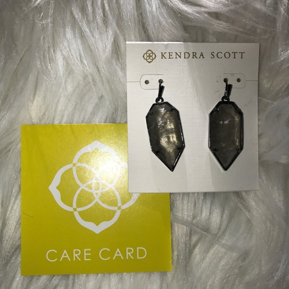 Kendra Scott Earrings (RETIRED) - Picture 4 of 6